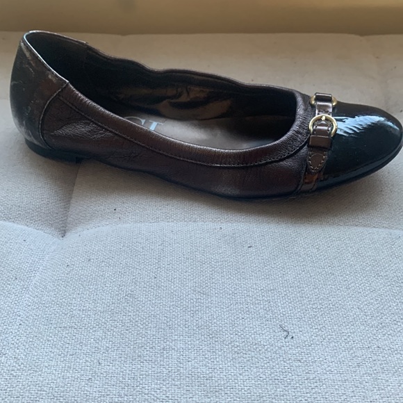 AGL Metallic Monika Patent Cap Toe Ballet Flats Size 40 US 8 - Picture 8 of 16